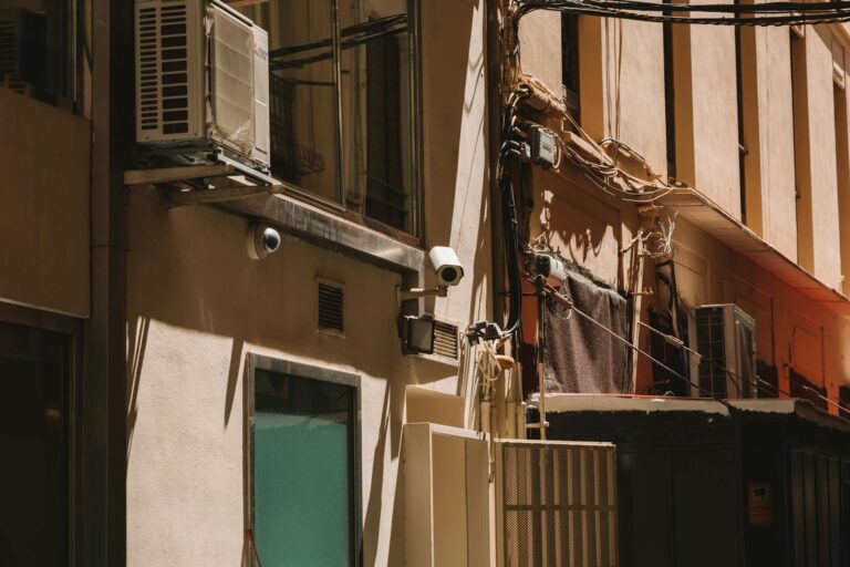 Vidéosurveillance maison : caméras, installation et législation